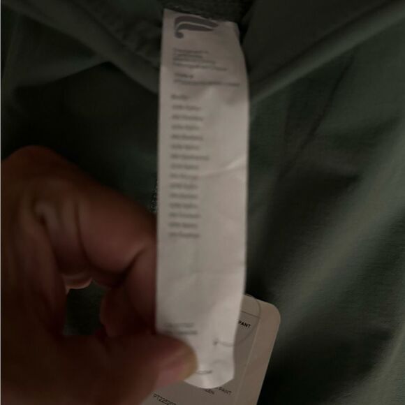 Fabletics Hybrid Cargo Pant Smoke Green NWT Size XL - Picture 6 of 7